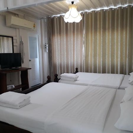 Farsai Homestay Lopburi Kültér fotó