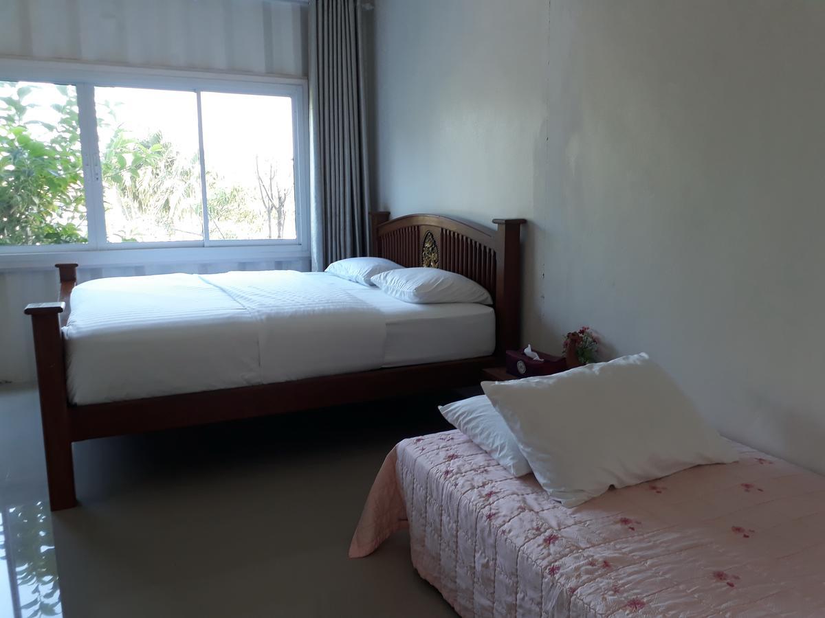 Farsai Homestay Lopburi Kültér fotó