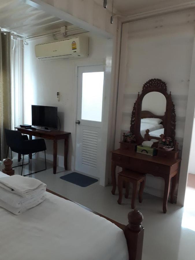 Farsai Homestay Lopburi Kültér fotó