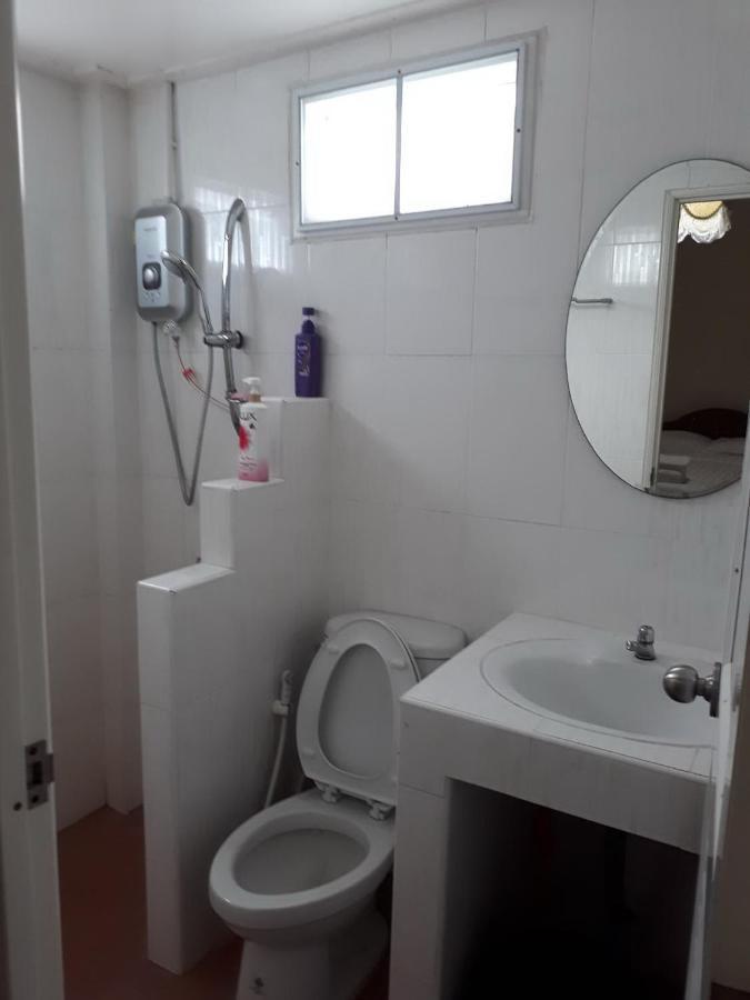 Farsai Homestay Lopburi Kültér fotó